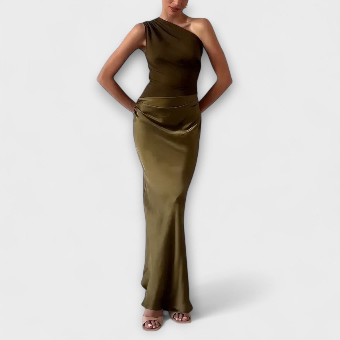 Levana – Ein-Schulter Faltenkleid