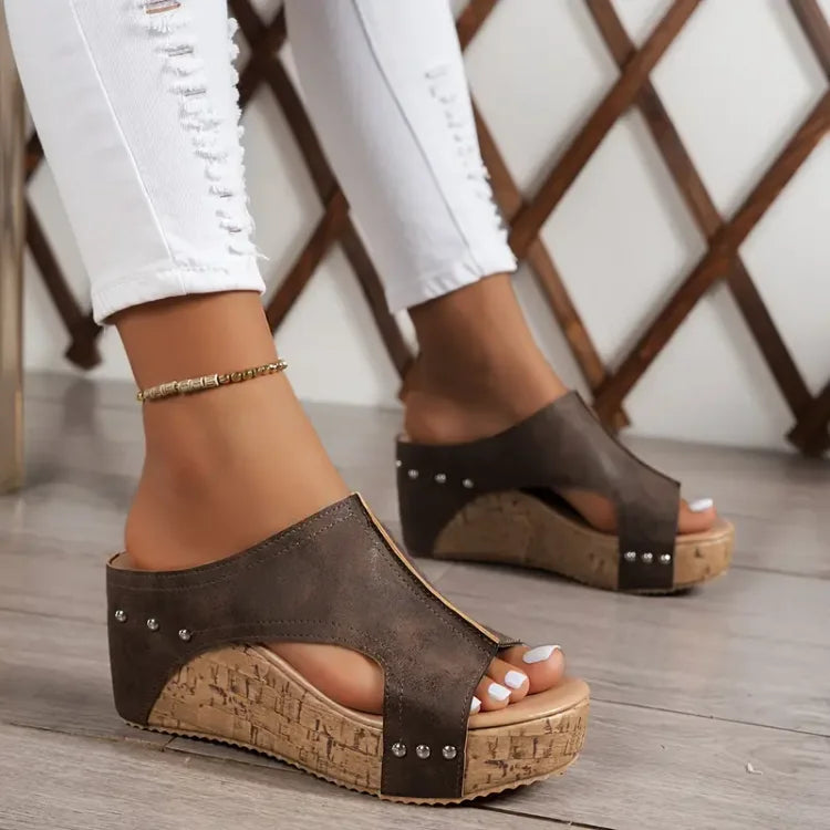 Mia | Modische orthopädische Sandalen