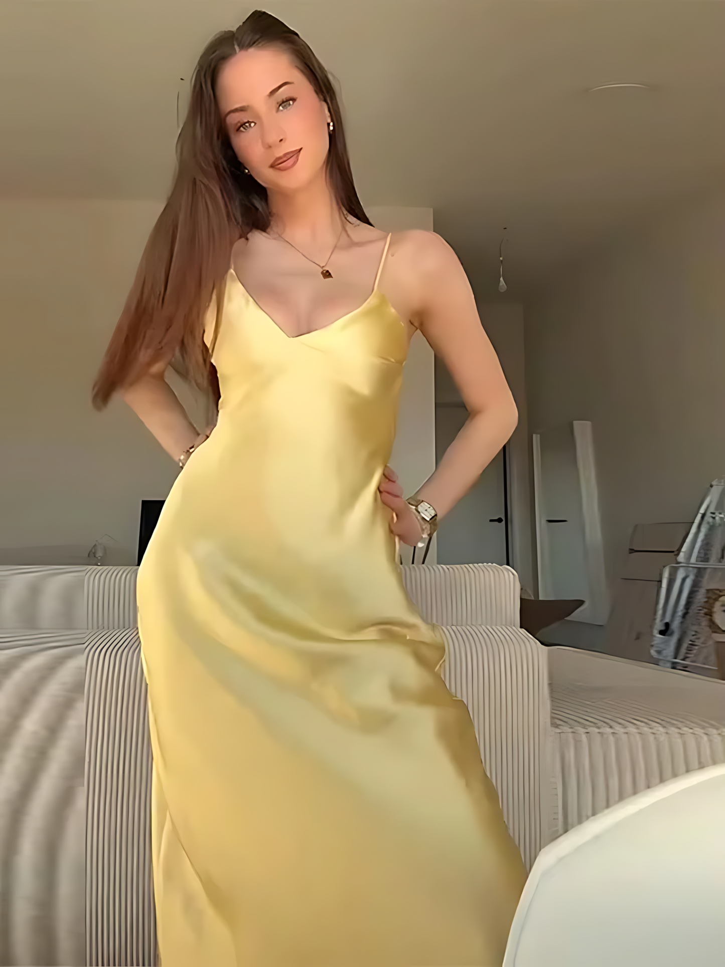 Soleya – Satin Kleid